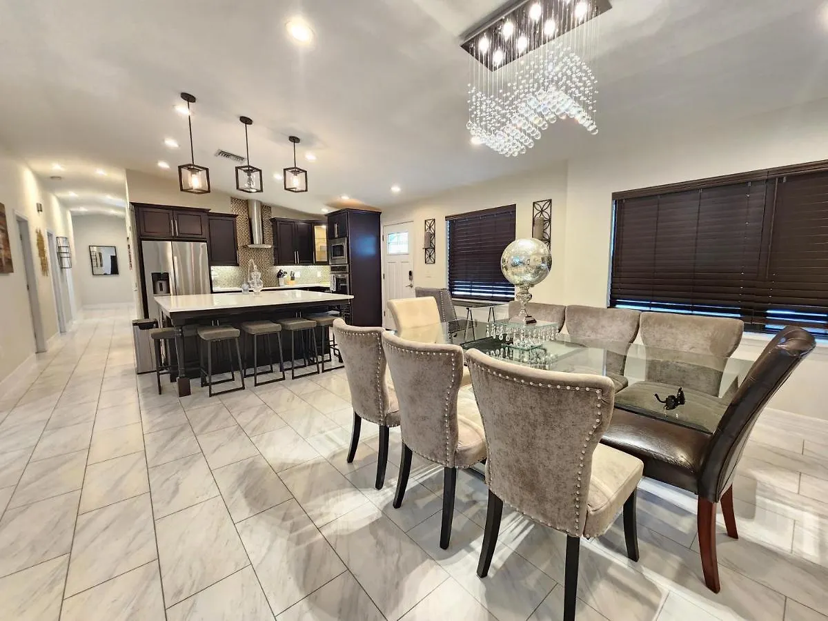 The Villa Orlando@College Park. Sleeps16 0*, Orlando United States