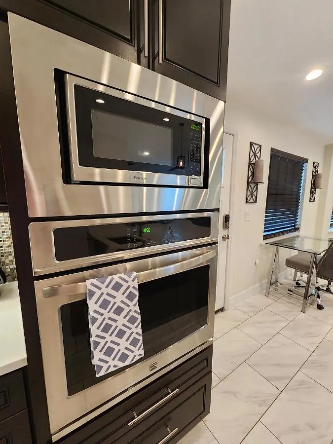 Holiday home The Villa Orlando@College Park. Sleeps16