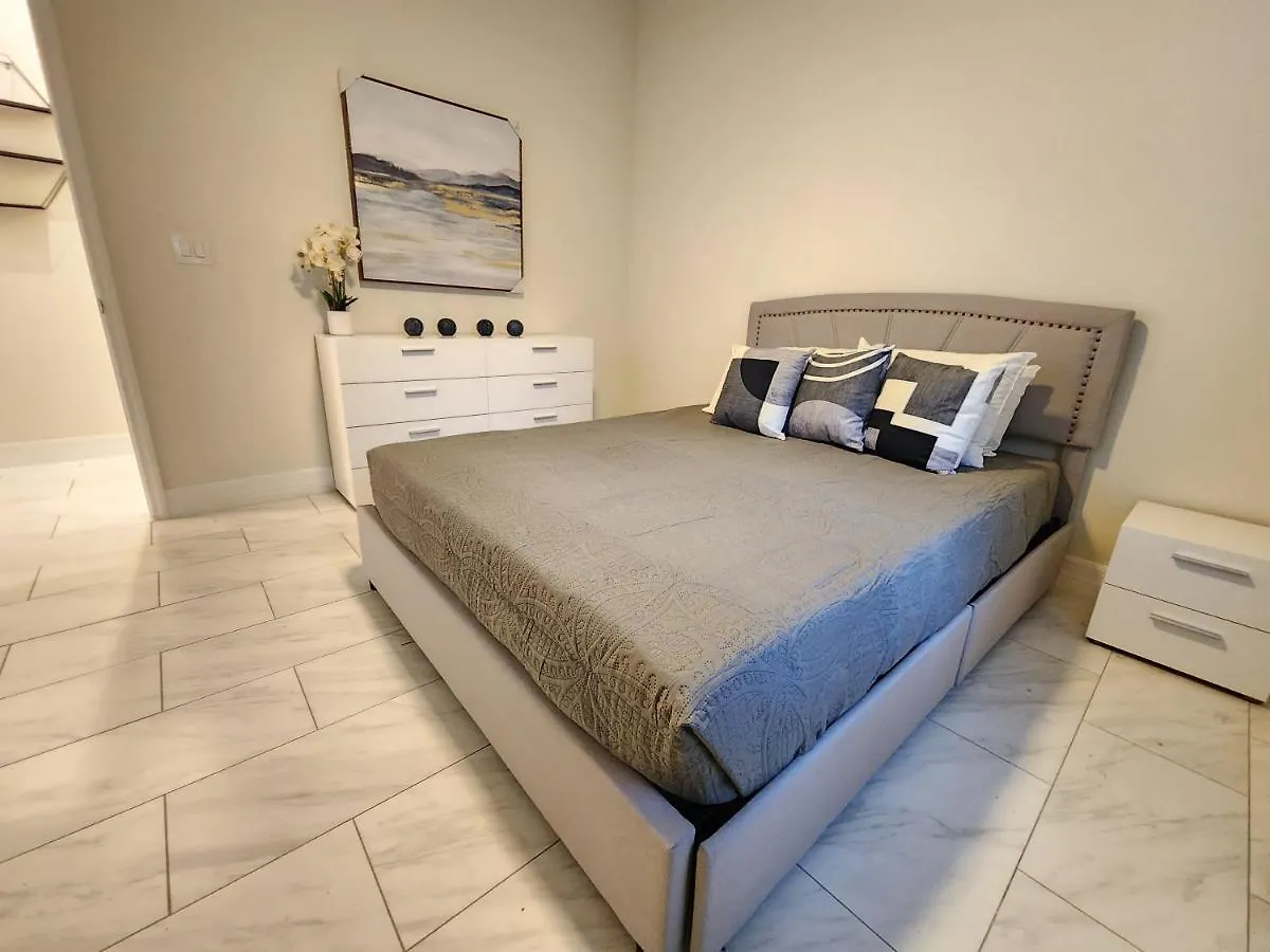 Holiday home The Villa Orlando@College Park. Sleeps16